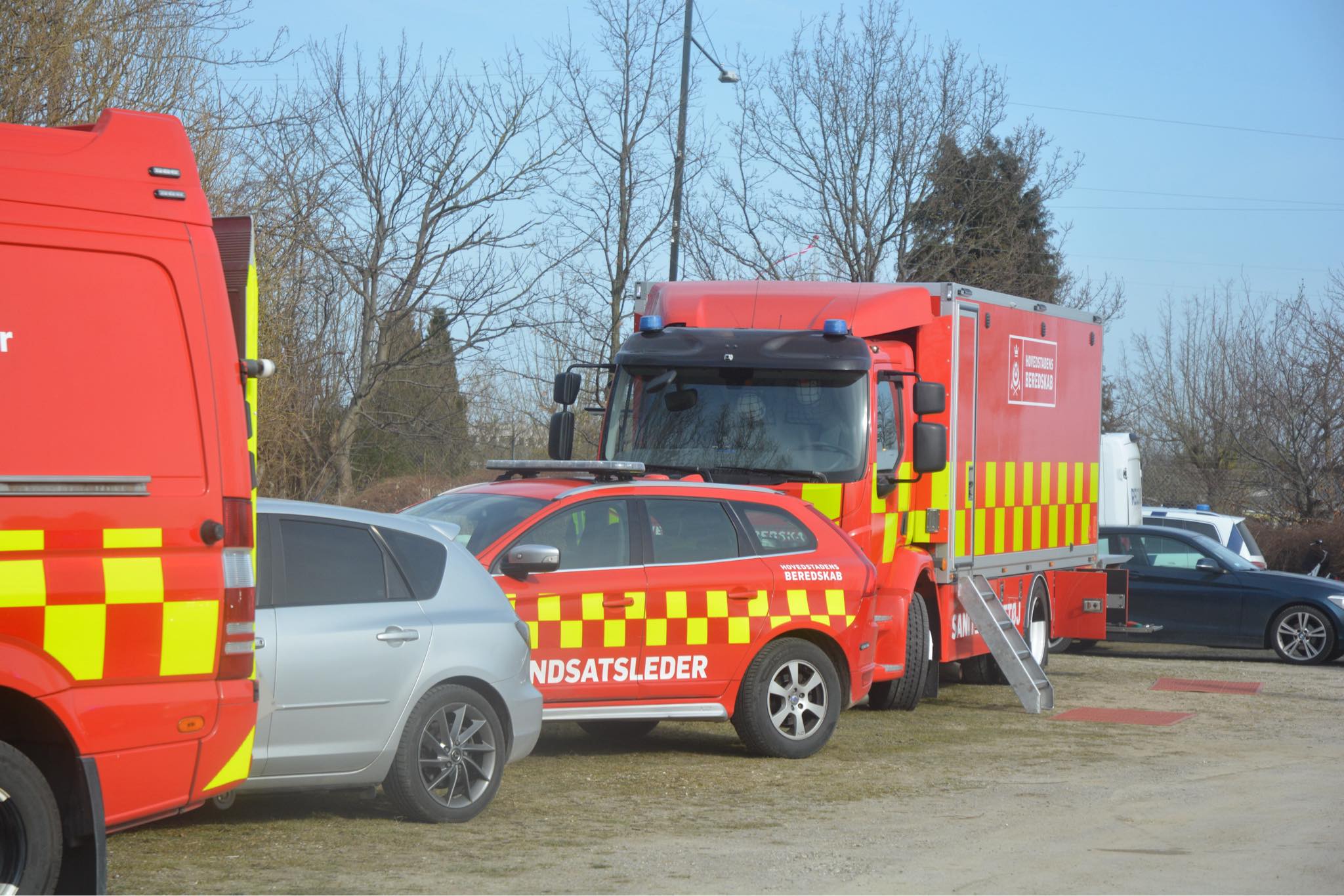 Også de frivillige fra HBR er tilkald med omklædningsvognen - Foto : Lukas Jensen © 112-DANMARK.DK